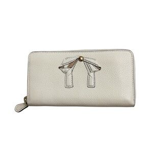 Coach Pebbled Leather Off White 3D Bow Zip Around Long Wallet Gold Hardware
